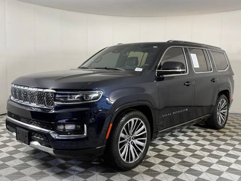 Used 2023 Jeep Grand Wagoneer Series III AWD/4WD image 2
