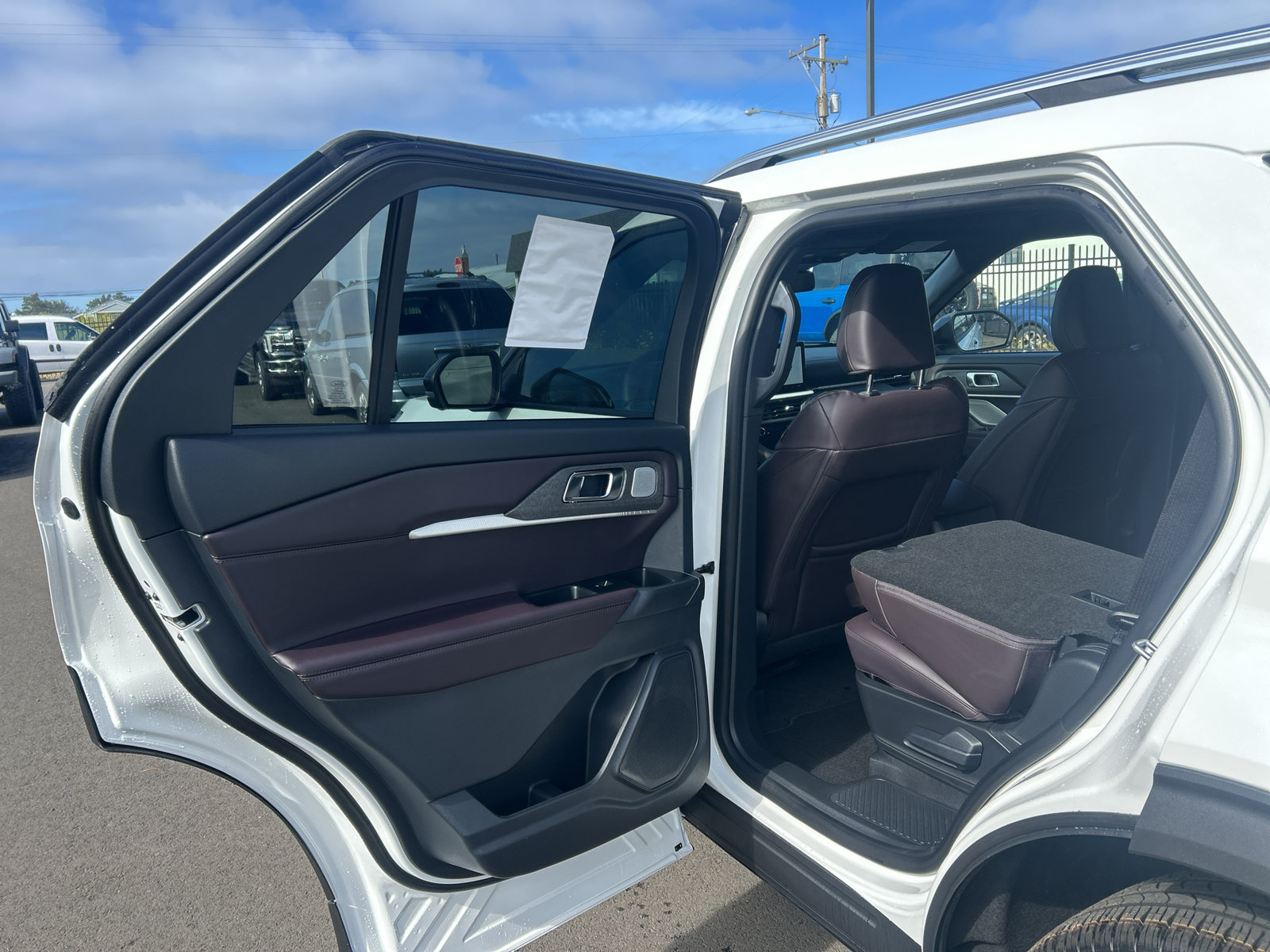 New 2027 Ford Explorer Platinum AWD/4WD image 34