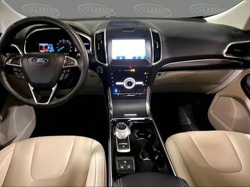 Used 2020 Ford Edge Titanium w/ Equipment Group 301A AWD/4WD image 20