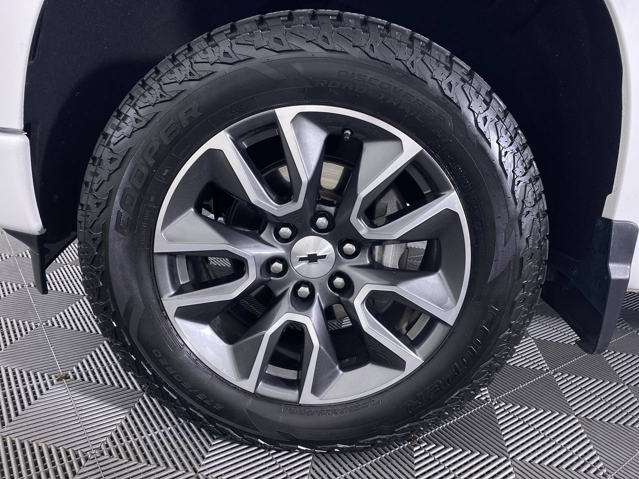 Certified 2022 Chevrolet Silverado 1500 RST AWD/4WD image 15