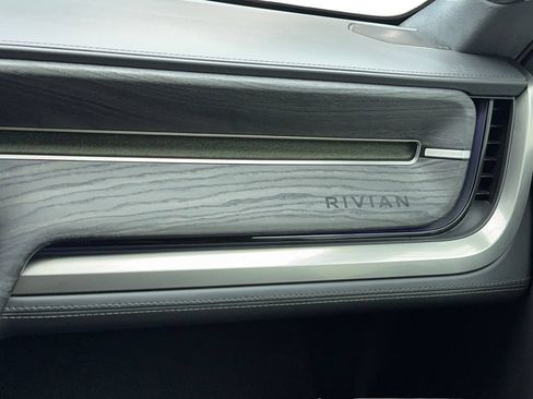 Used 2022 Rivian R1T Adventure AWD/4WD image 23