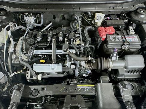 Certified 2025 Nissan Kicks Play S image 28