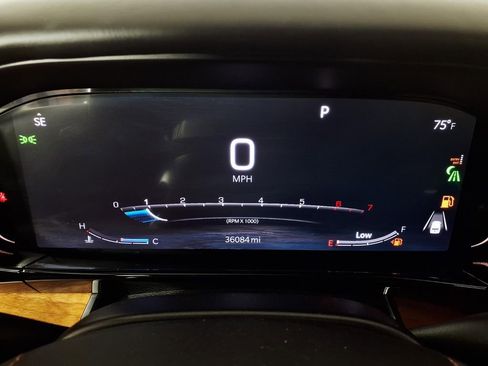 Used 2024 Jeep Grand Wagoneer L Series III image 19