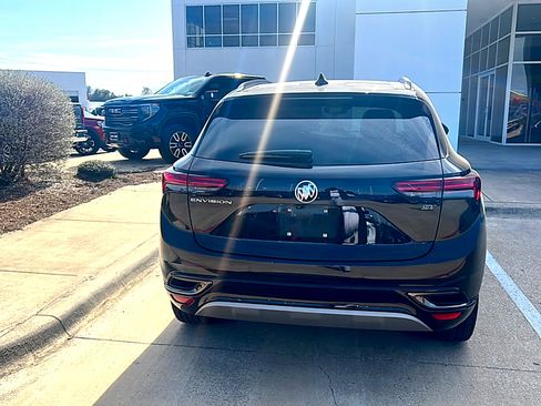 Used 2023 Buick Envision Essence w/ Technology Package I image 5