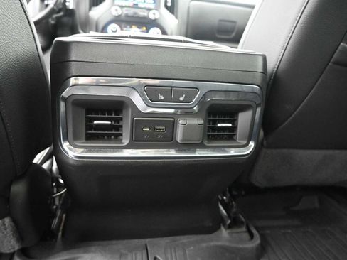 Used 2023 GMC Sierra 2500 Denali w/ Denali Ultimate Package image 17