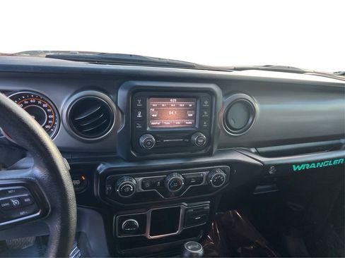 Used 2021 Jeep Wrangler Sport image 15