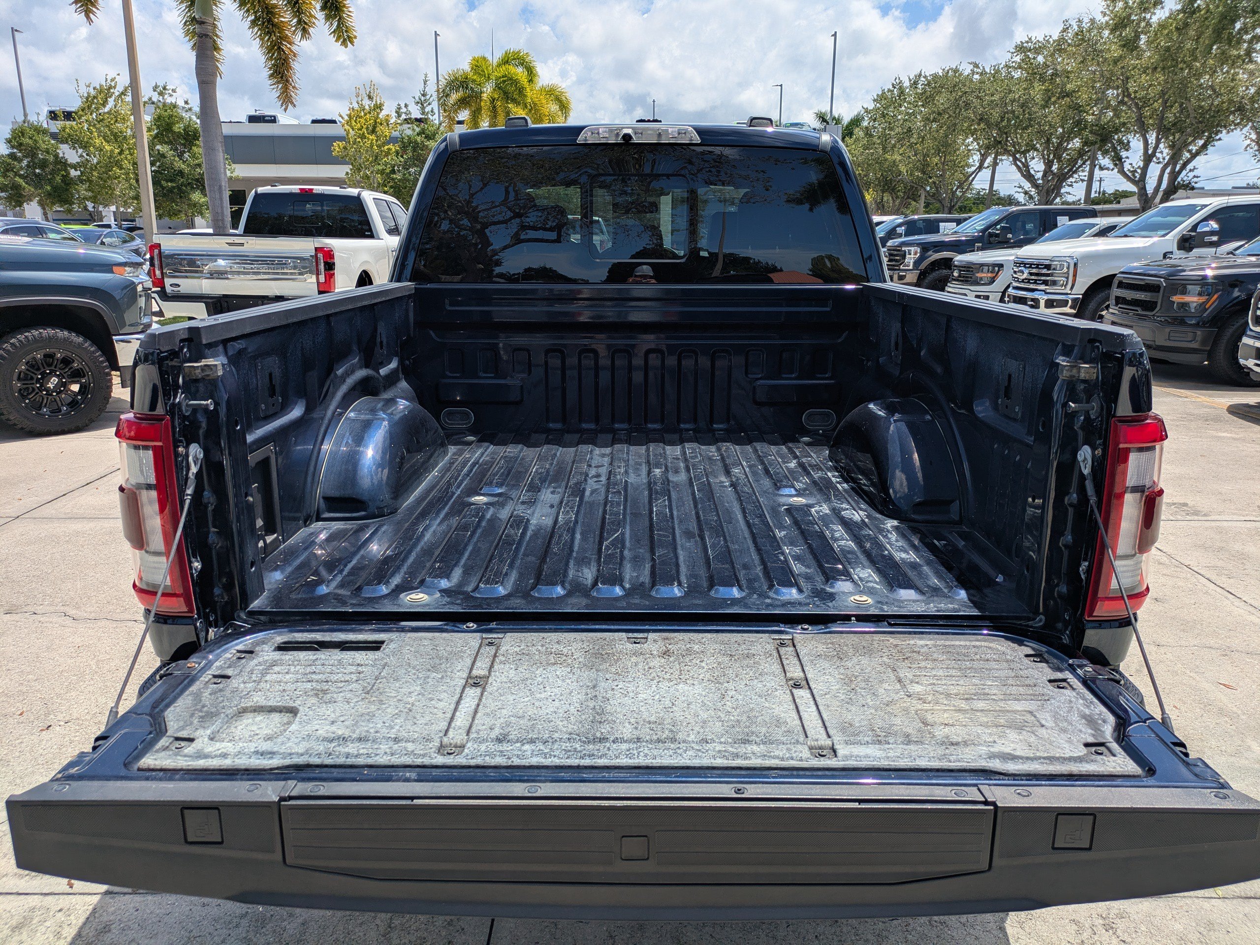 Used 2023 Ford F150 Raptor w/ Blue Interior Package AWD/4WD image 13