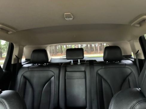 Used 2023 Lincoln Nautilus FWD w/ Premium Package image 33