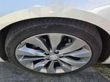 Used 2017 Chevrolet Malibu Premier w/ Premier Sun and Wheel Package image 6
