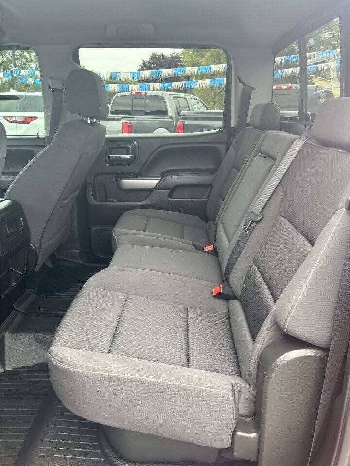 Used 2018 Chevrolet Silverado 1500 LT w/ All Star Edition AWD/4WD image 20