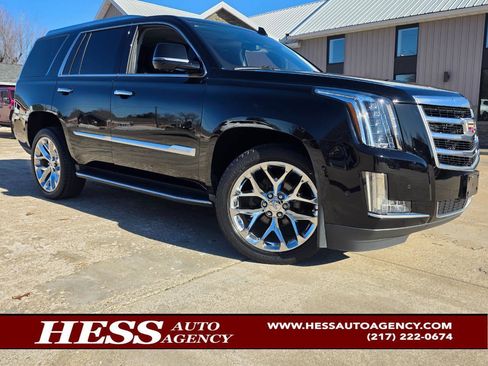 Used 2020 Cadillac Escalade Luxury image 1