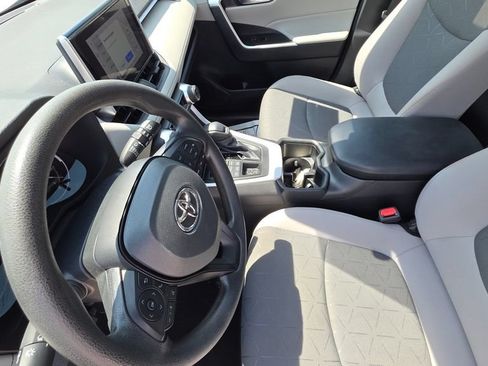 Used 2023 Toyota RAV4 XLE w/ Convenience Package AWD/4WD image 12