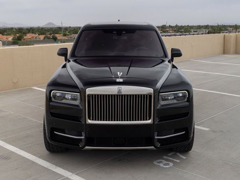 Used 2021 Rolls-Royce Cullinan image 15