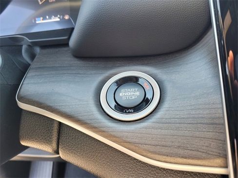 New 2025 Jeep Grand Cherokee Limited image 30