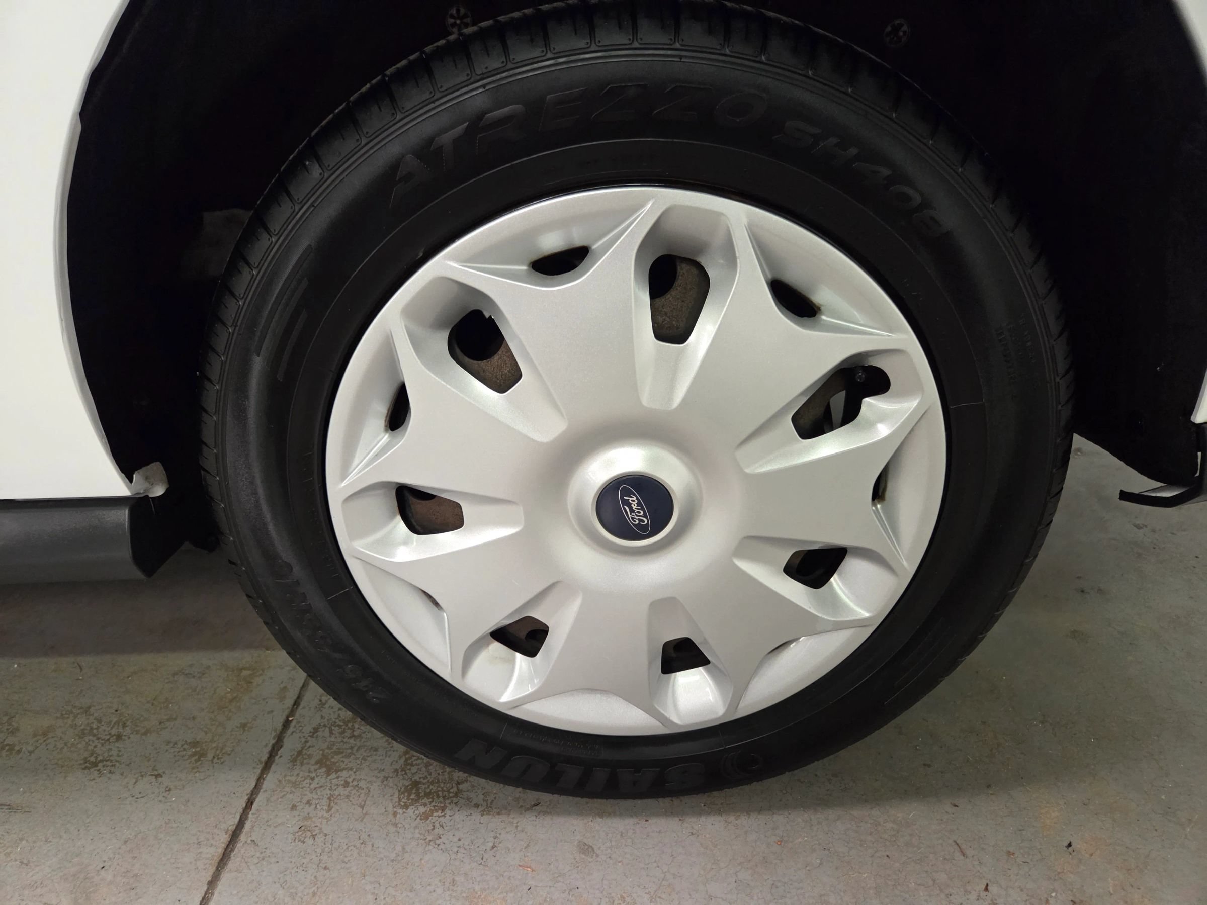 Used 2017 Ford Transit Connect XLT FWD image 13