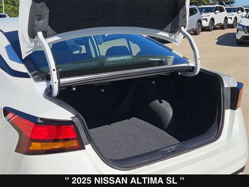 New 2025 Nissan Altima 2.5 SL image 27