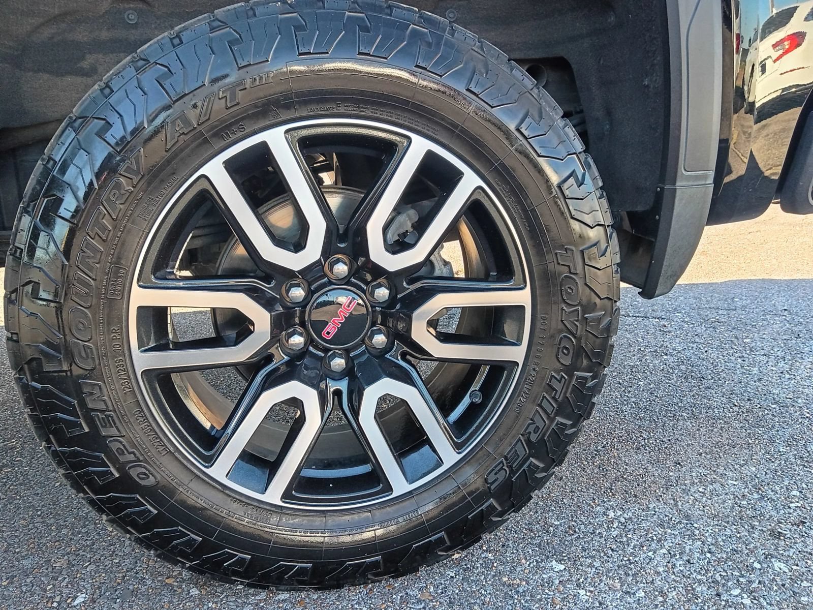 Used 2020 GMC Sierra 1500 AT4 w/ AT4 Premium Package AWD/4WD image 18
