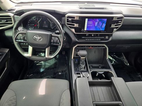 Used 2023 Toyota Tundra SR5 w/ SR5 Convenience Package AWD/4WD image 27