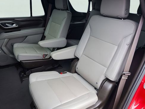 Used 2023 Chevrolet Tahoe Z71 w/ Luxury Package AWD/4WD image 29