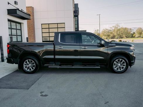 Used 2021 Chevrolet Silverado 1500 High Country w/ Technology Package image 9