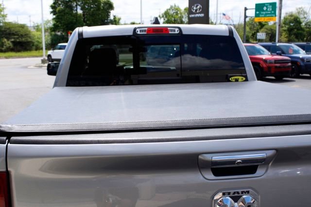 Used 2019 RAM 1500 Laramie AWD/4WD image 7
