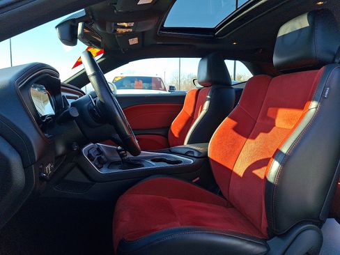 Certified 2022 Dodge Challenger GT w/ Plus Package image 11