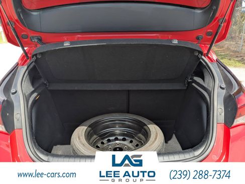 Used 2019 Hyundai Veloster 2.0 image 15