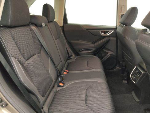 Used 2020 Subaru Forester Premium AWD/4WD image 19