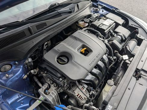 Used 2021 Kia Forte LXS image 12