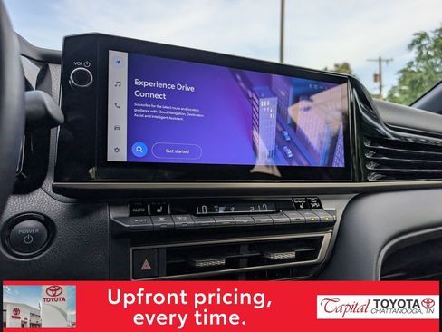 Used 2025 Toyota Camry XSE FWD image 20