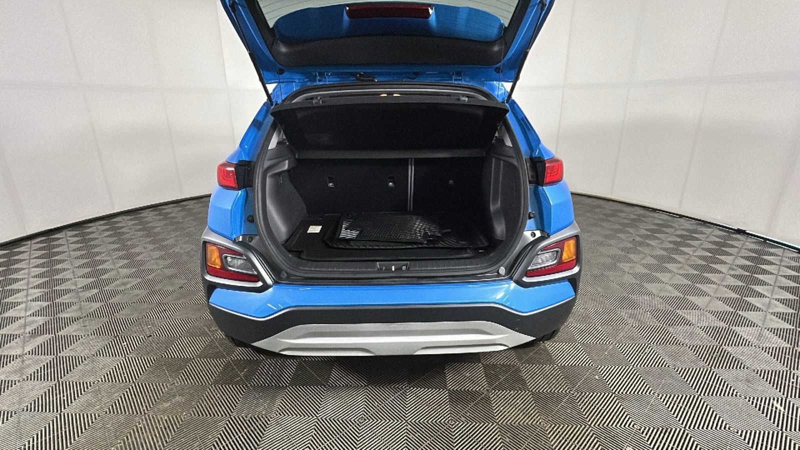 Used 2021 Hyundai Kona Limited AWD/4WD image 31