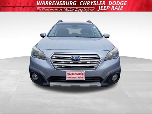 Used 2017 Subaru Outback 2.5i Limited image 9