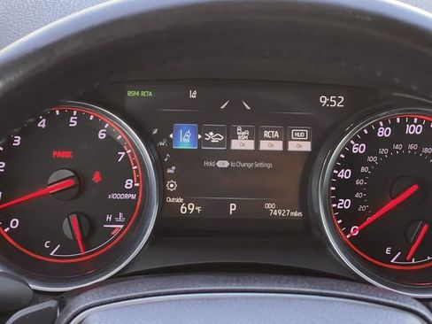 Used 2020 Toyota Camry XSE image 16