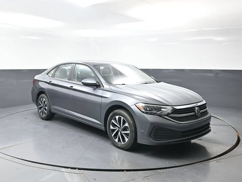 Used 2024 Volkswagen Jetta S FWD image 5