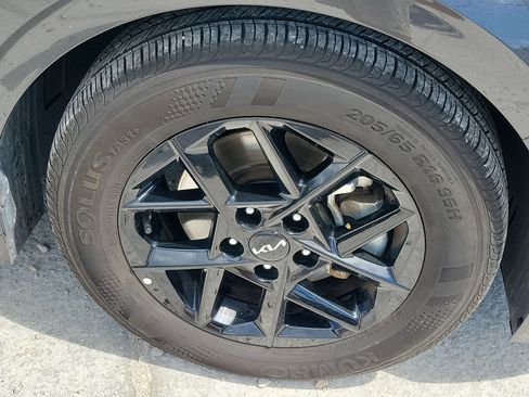 Used 2025 Kia K5 LXS image 8