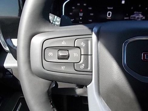 New 2025 GMC Sierra 1500 SLT AWD/4WD image 18