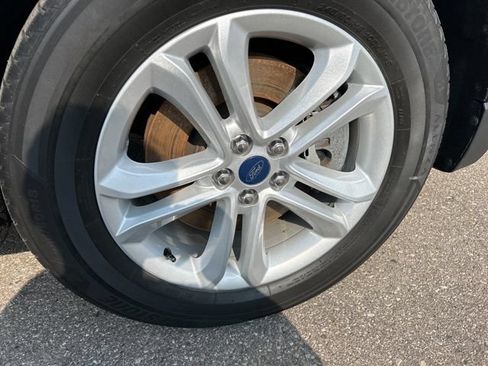 Used 2020 Ford Edge SEL w/ Convenience Package AWD/4WD image 20