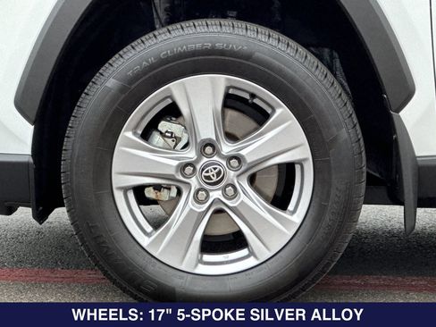 Used 2025 Toyota RAV4 XLE AWD/4WD image 27
