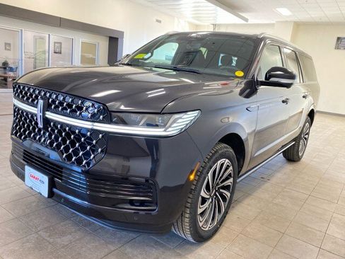 New 2025 Lincoln Navigator L Black Label image 4