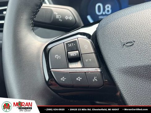 Used 2025 Ford Escape Platinum AWD/4WD image 25