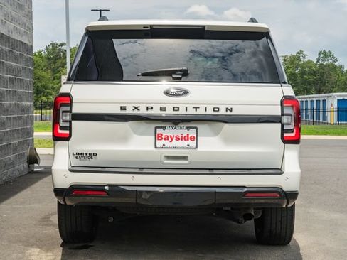 Used 2024 Ford Expedition Limited AWD/4WD image 7