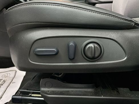 Used 2023 Buick Encore GX Select w/ Sport Touring Package image 12