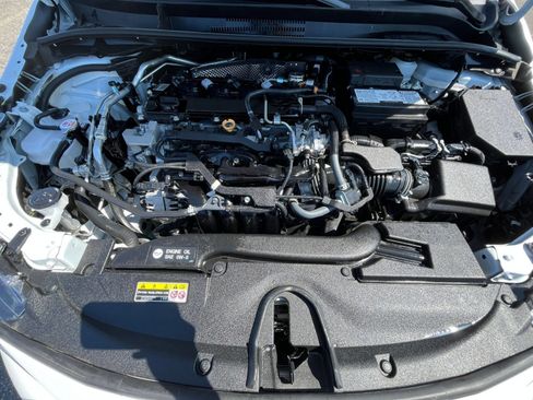 Used 2025 Toyota Corolla LE FWD image 27