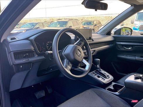 Used 2025 Honda CR-V EX image 10