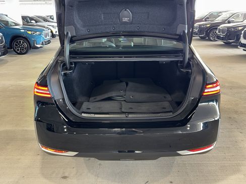 Certified 2024 BMW i5 eDrive40i w/ M Sport Package image 13