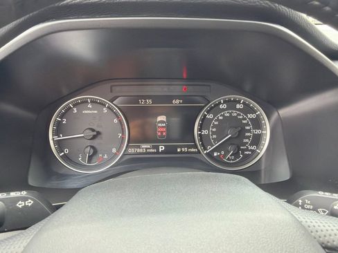 Used 2025 Mitsubishi Outlander SE AWD/4WD image 9