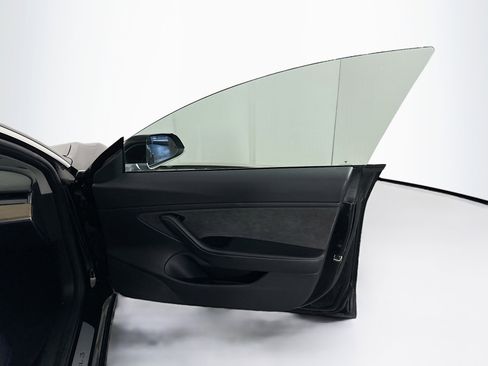 Used 2018 Tesla Model 3 Long Range image 30