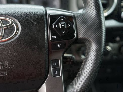 Used 2023 Toyota Tacoma TRD Sport AWD/4WD image 23