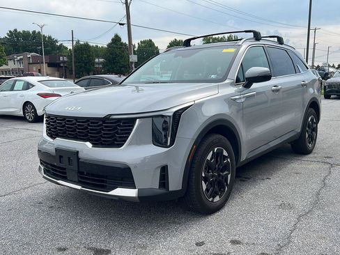 Used 2024 Kia Sorento S w/ Panoramic Sunroof Package AWD/4WD image 1