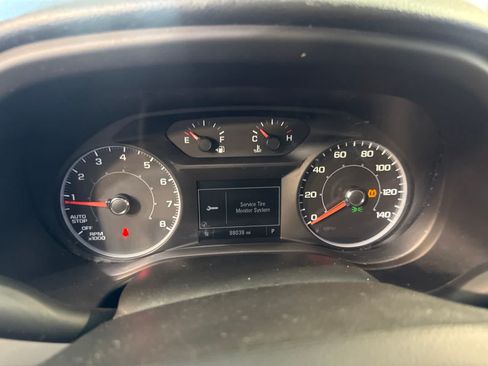 Used 2017 GMC Acadia SLE FWD image 24